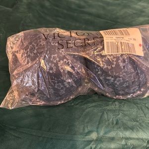 Brand new Victoria’s Secret Bra